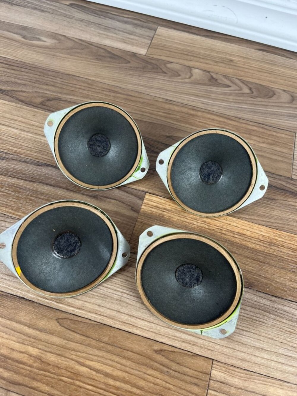 Zenith 49-979 6506 Speakers Set Of 4 Tweeter Speakers - Picture 2 of 7